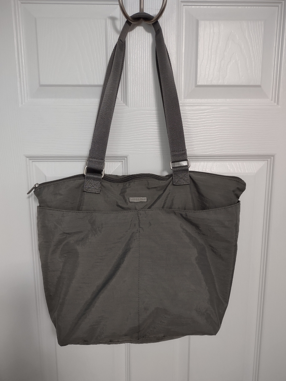 Firm Final Price!*Zip Top Tote(11x12")